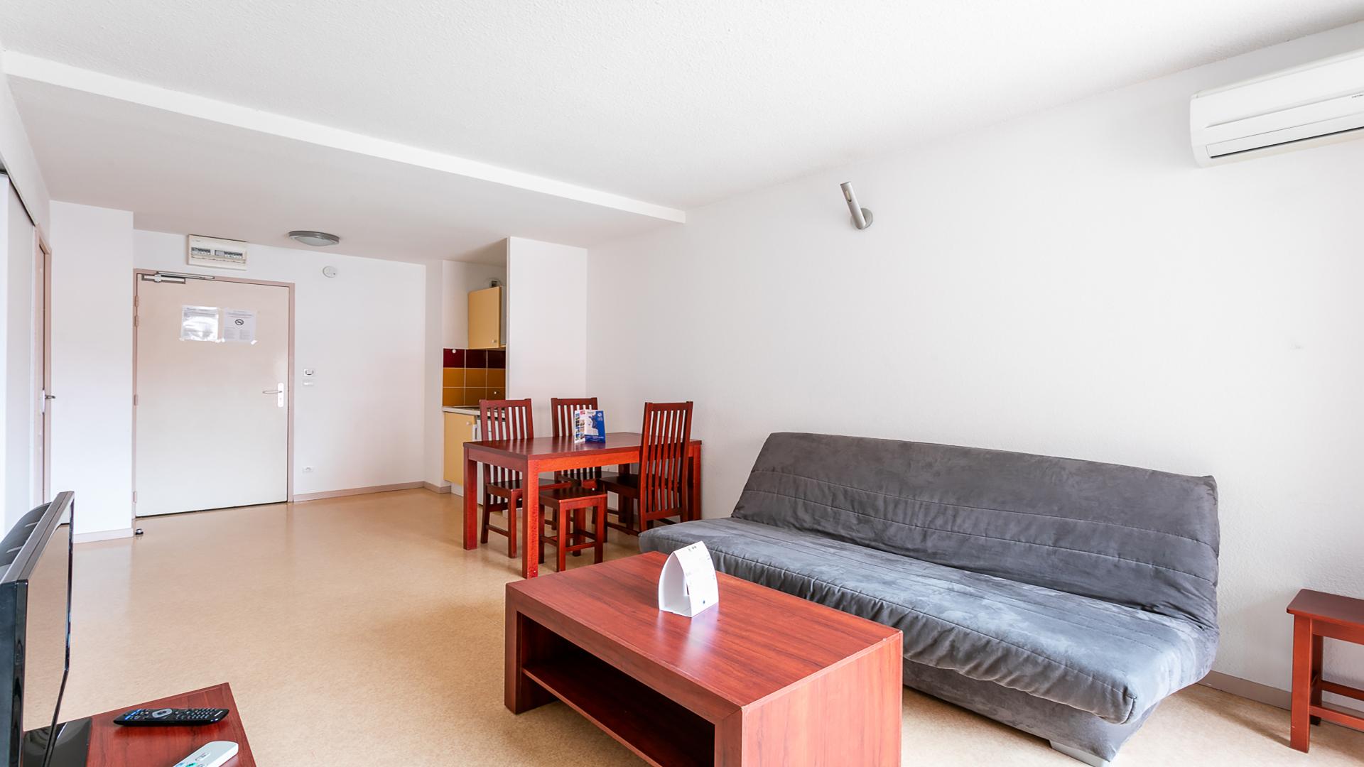 Vacanceole - Residence Le Saint Clair アグド エクステリア 写真